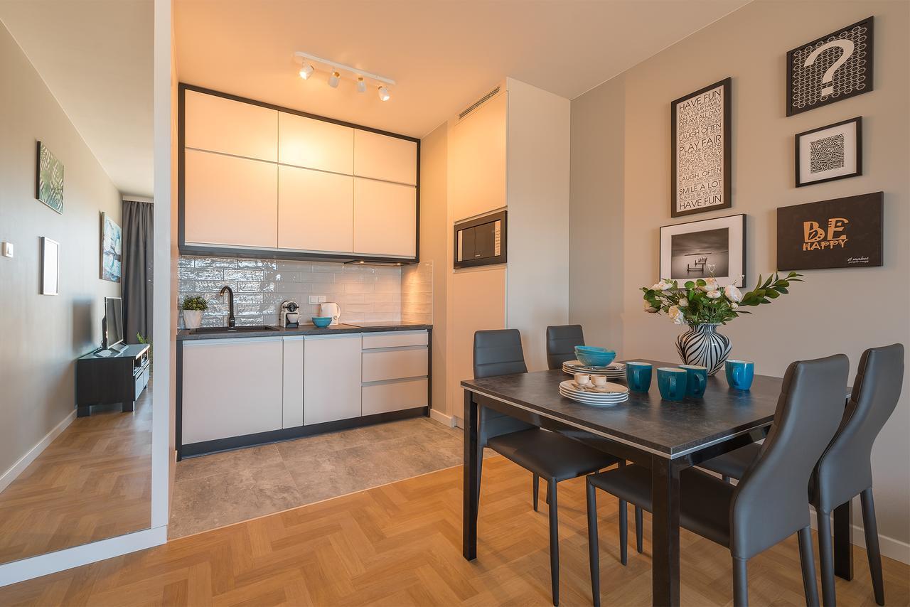 P&O Serviced Apartments Woronicza Warszawa Exteriör bild